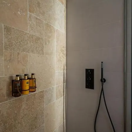 Premium - Arcos De Medina 101 *
